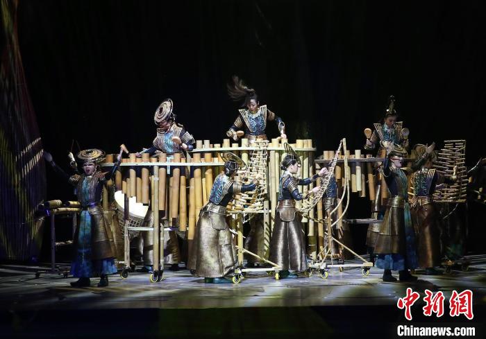 圖為《花腰竹女》演出劇照?！↑S興鴻 攝