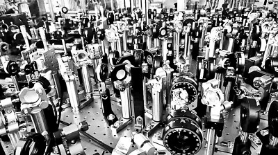 量子計(jì)算原型機(jī)“九章三號(hào)”實(shí)驗(yàn)裝置示意圖（部分）。圖片由中國(guó)科學(xué)技術(shù)大學(xué)提供